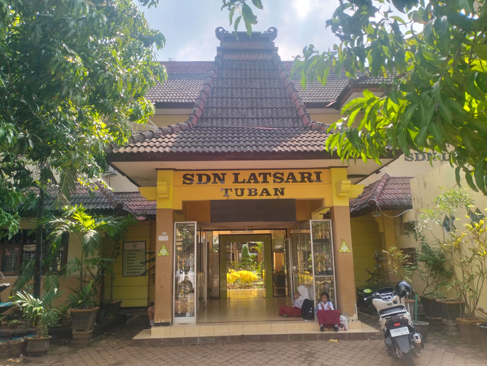 SDN Latsari